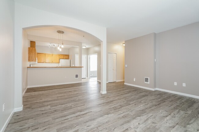 Building Photo - 5400 Harbour Pointe Blvd