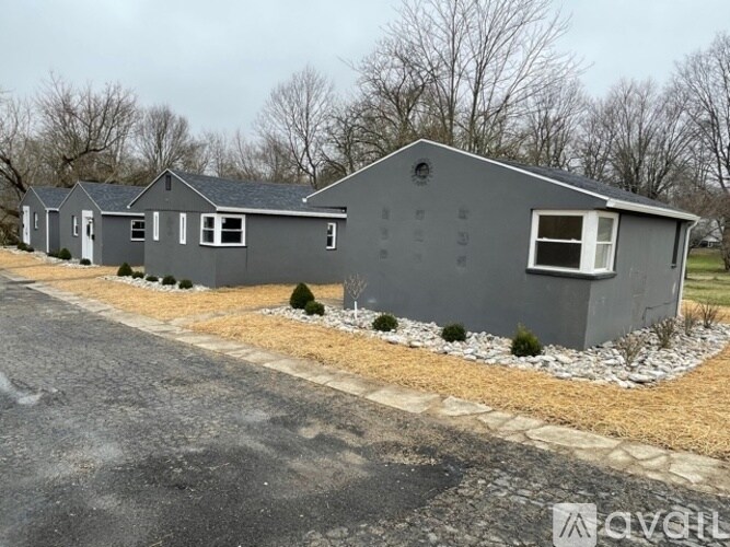 Foto principal - 1119 E Main St