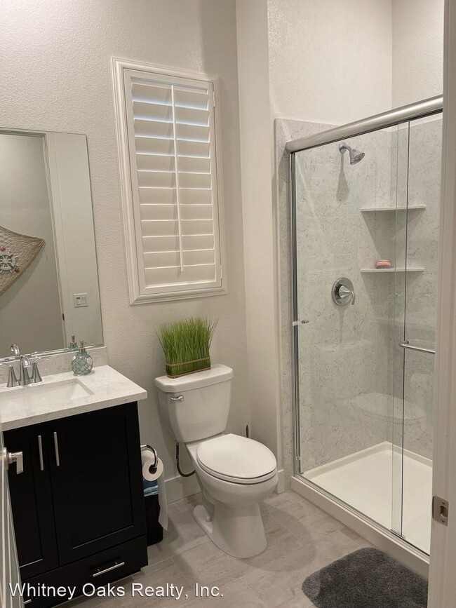 Building Photo - 3 br, 3.5 bath House - 6265 Element Lane