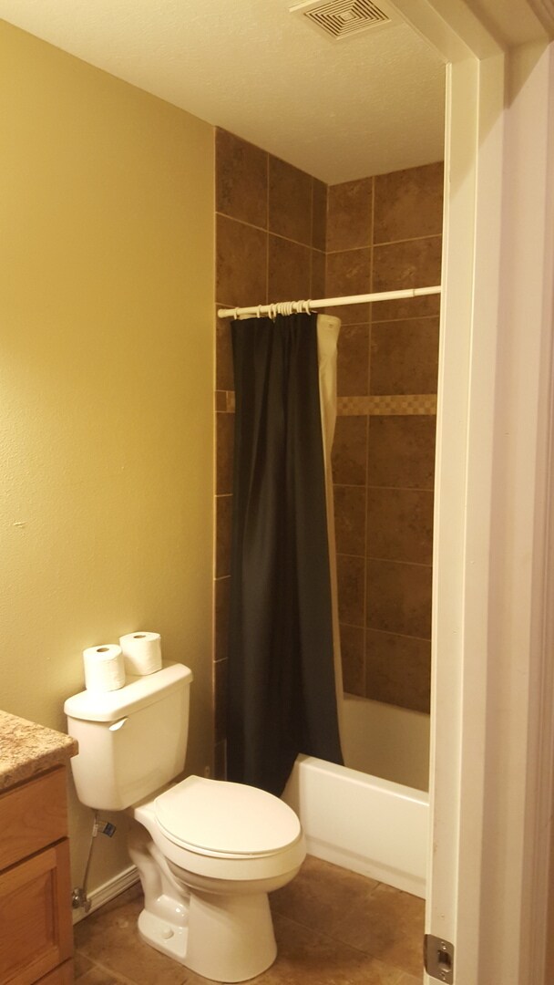 Foto del edificio - SOUTH UNM WEST NOB HILL 3 Bedroom 2 Bath w...