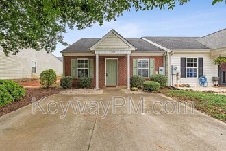 Building Photo - 208 Satomi Way