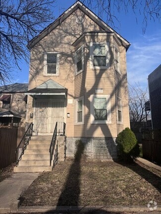 Building Photo - 6819 S Evans Ave