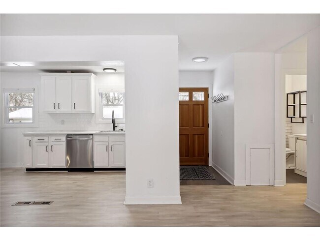 Building Photo - 2243 Apache St