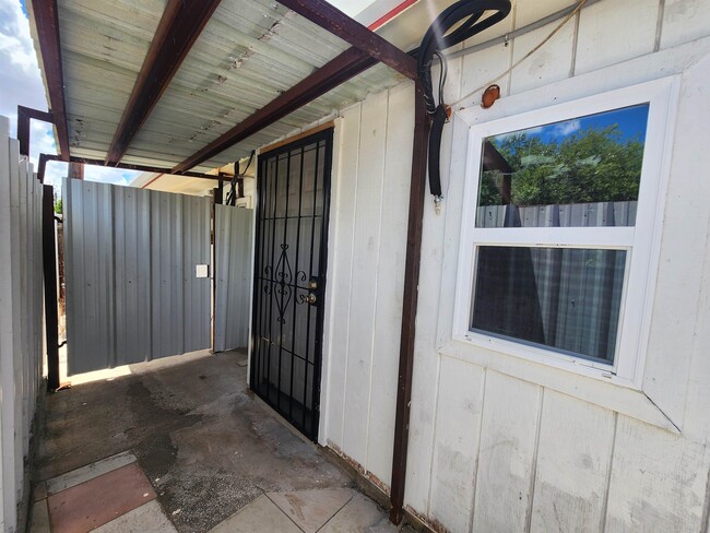 Building Photo - 8513 Ontario Loop