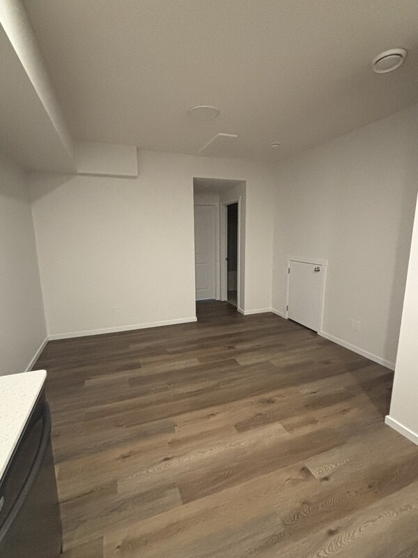 Photo du bâtiment - 4253 Kinglet Dr NW