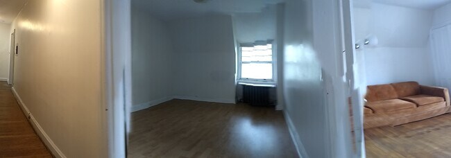 2nd Bedroom - 4717 Chester Ave