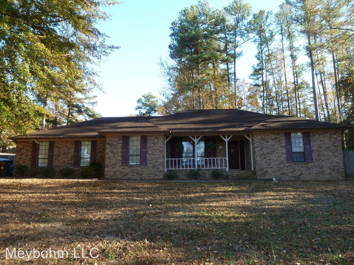 Primary Photo - 4 br, 2 bath House - 710 Stillwater Dr.