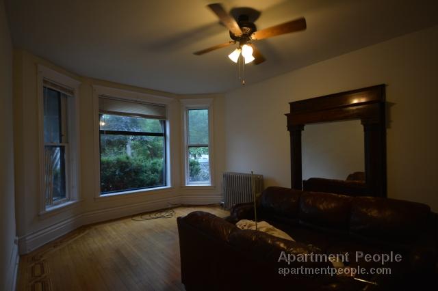 Foto del edificio - 3711 N Magnolia Ave