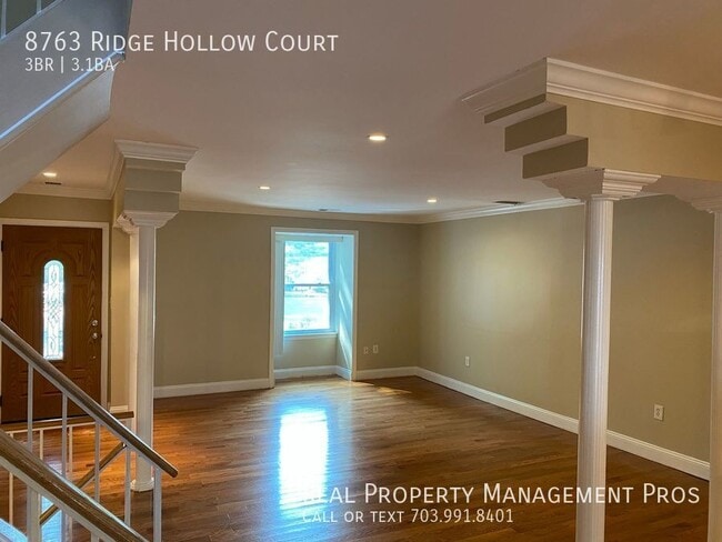 Building Photo - 8763 Ridge Hollow Ct
