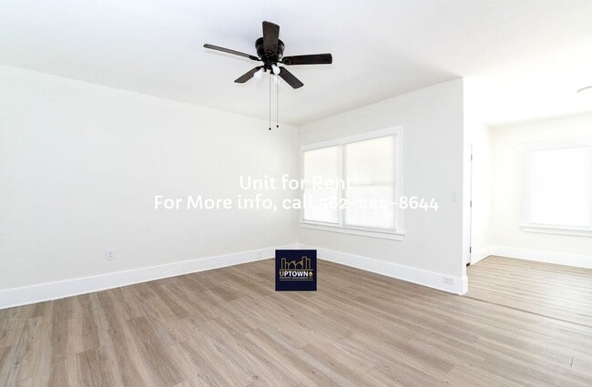 Building Photo - Duplex - 2 Bedroom/ 1 Bath - Santa Ana