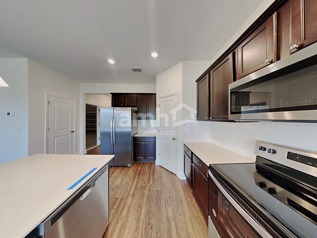 Foto del edificio - 3233 Bridge Haven Dr