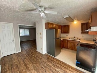 Building Photo - 5375 Osceola St