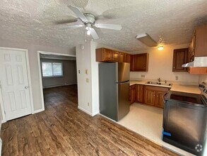 Building Photo - 5375 Osceola St