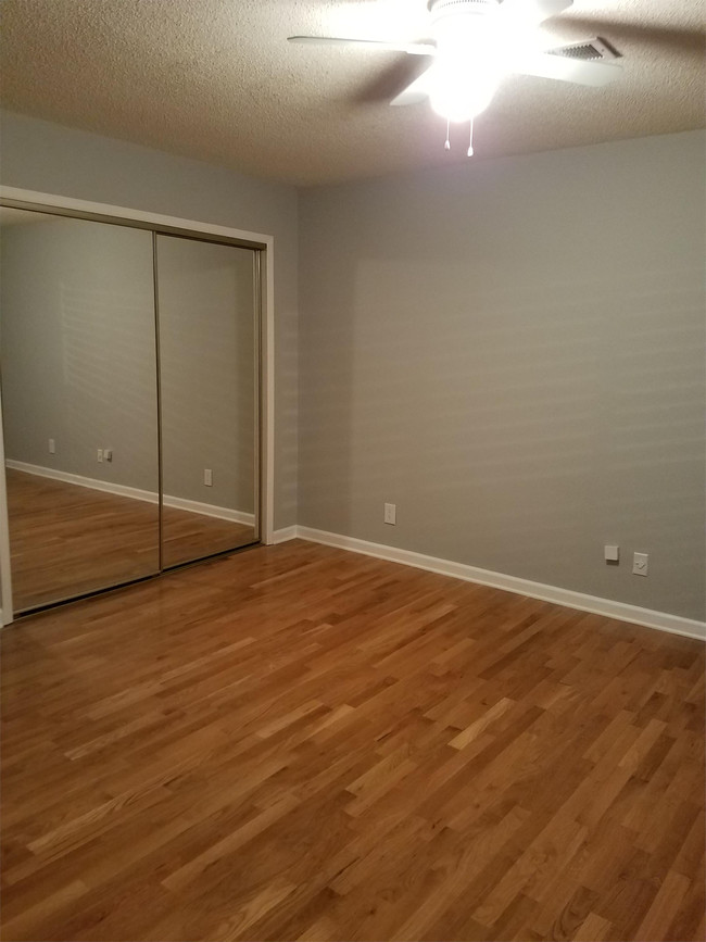 Building Photo - 110 Hawkstone Way
