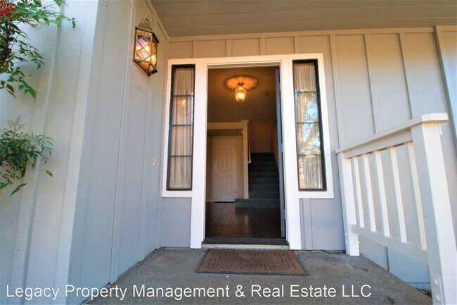 Foto del edificio - 3 br, 2.5 bath House - 824 Princeton Drive
