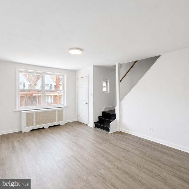 Building Photo - 1419 Lardner St