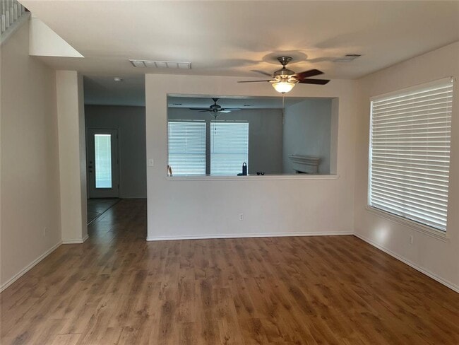 Foto del edificio - 3636 Nolan Ryan Blvd