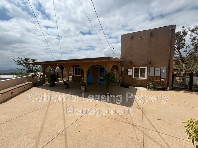 Foto principal - 32791 Wagon Wheel Rd