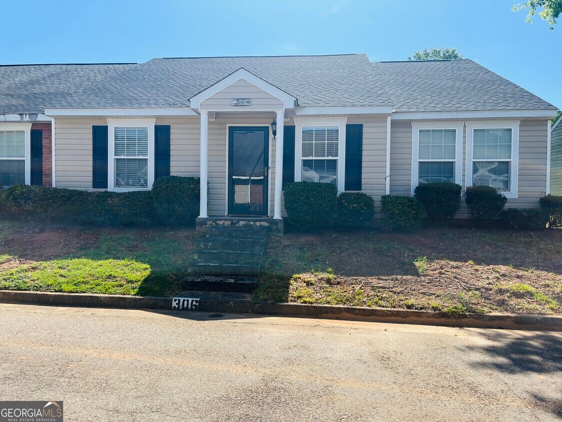 Primary Photo - 306 Lenox Cir