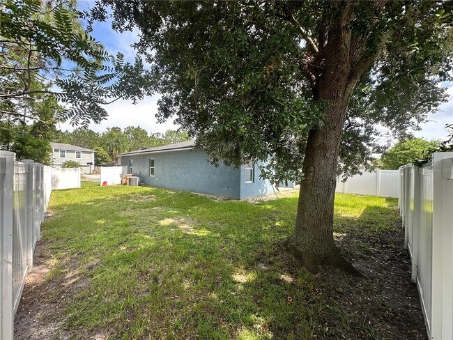 Building Photo - 810 Glastonbury Dr