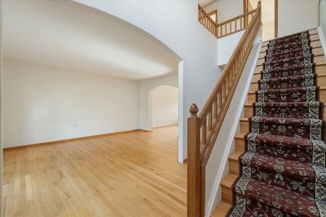 Foto del edificio - Gorgeous 5 Bedroom, 4 Bath Home on the Edg...