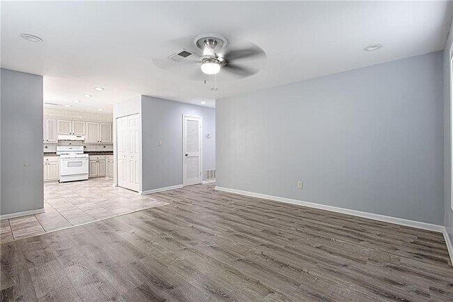 Building Photo - 4758 Pebble Trce