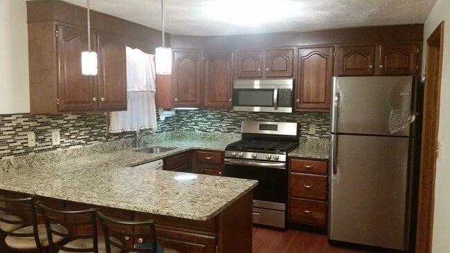 Photo - 720 Wellman Ave (North Chelmsford, MA) Townhome