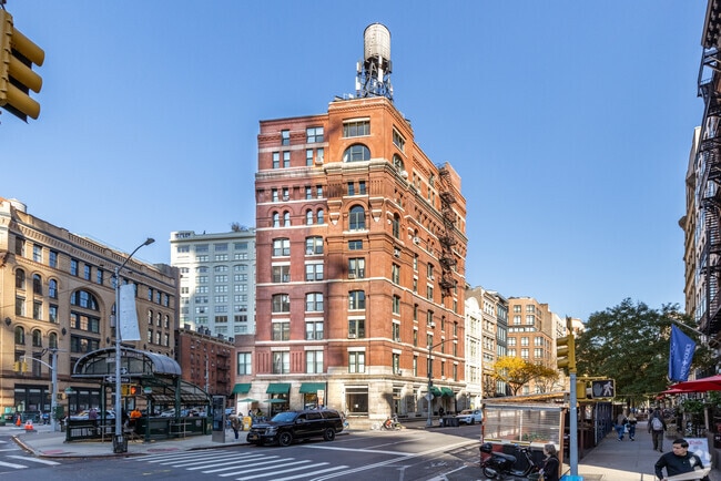 Building Photo - 220-224 W Broadway