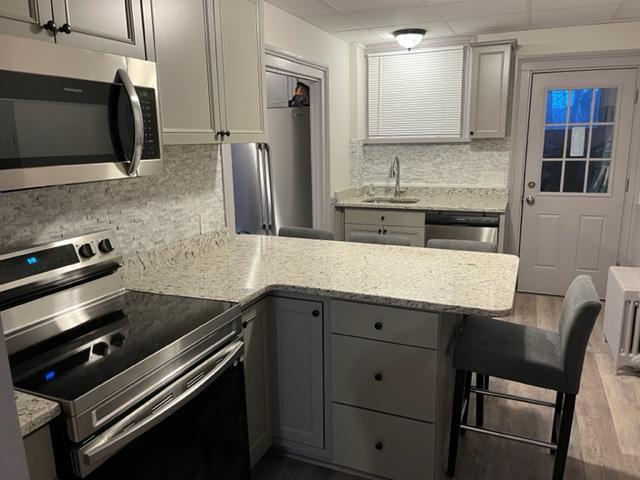 KITCHEN - 2 Woodbury Ave