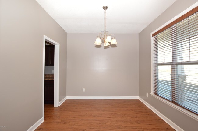 Foto del edificio - 701 Ashley Meadow Ln