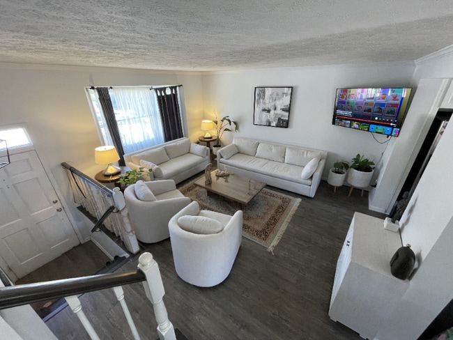 Foto del edificio - 8122 Brightridge Ct