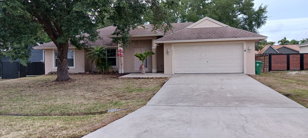 2841 SW Seaside Rd, Port Saint Lucie, FL 34953 House Rental in Port