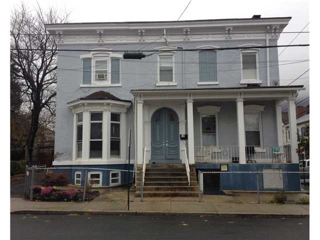 Primary Photo - 42 Broad St