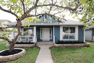 Building Photo - 4977 Hartson