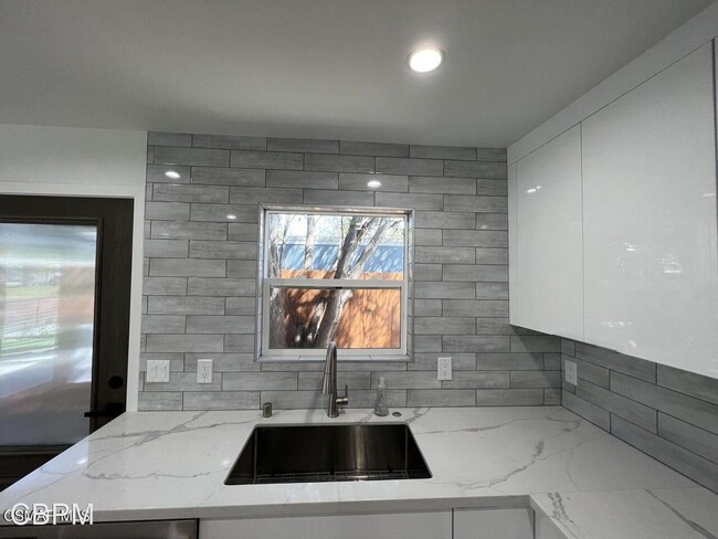 Building Photo - 2 br, 2 bath House - 7804 Kentland Ave.