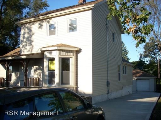 Building Photo - 326 S Liberty St