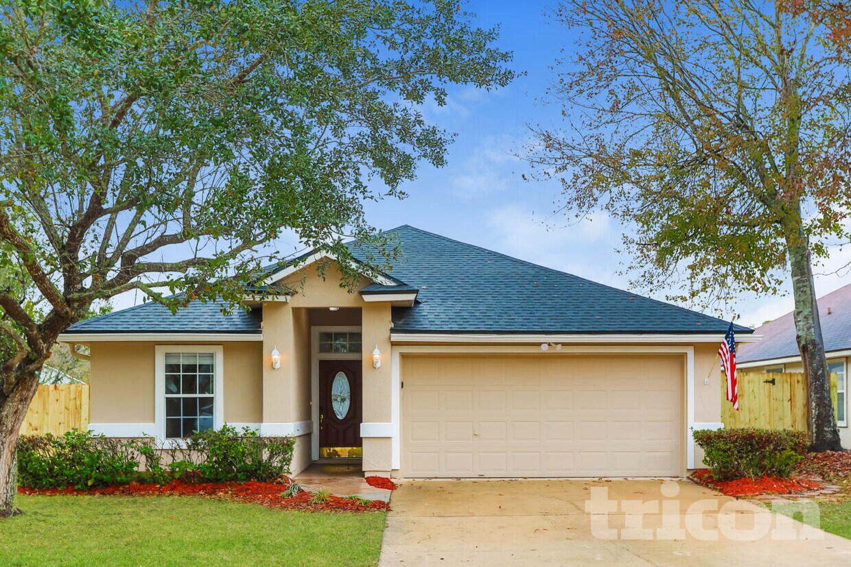 Primary Photo - 1695 Northglen Cir