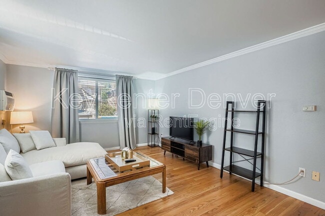 Building Photo - 1327 Steele St