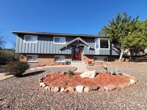 Building Photo - 7010 Buckhorn Cir