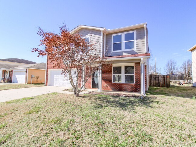 Building Photo - Spacious & Modern 3-Bedroom Home in Prime ...