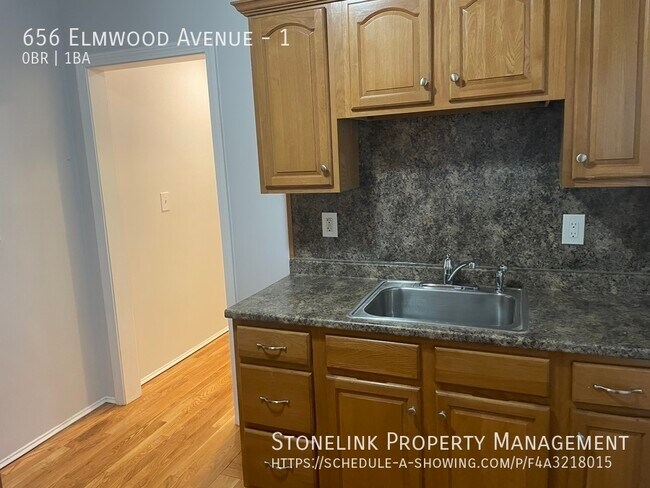 Foto del edificio - 656 Elmwood Ave