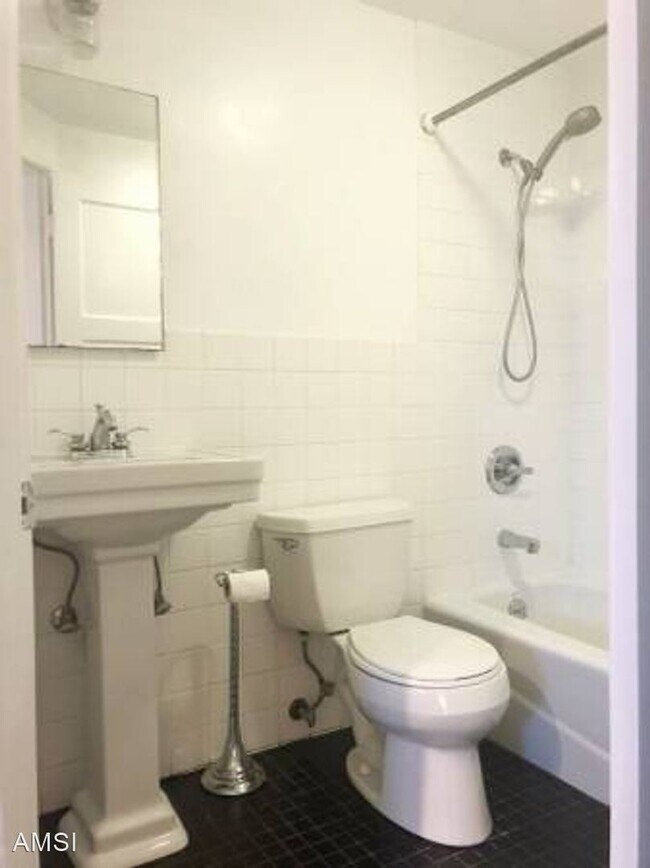 Foto del edificio - 1 br, 1 bath House - 449 Vermont #WorkStudio