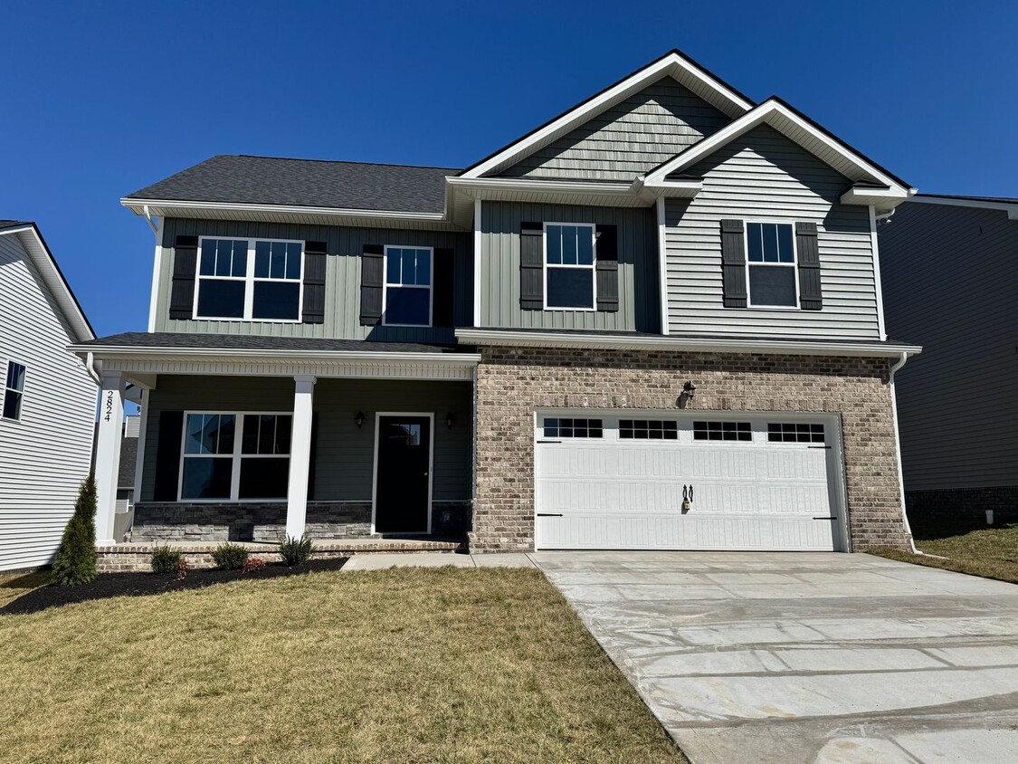 Foto principal - Maryville 37803 - Brand New 4 bedroom, 2.5...