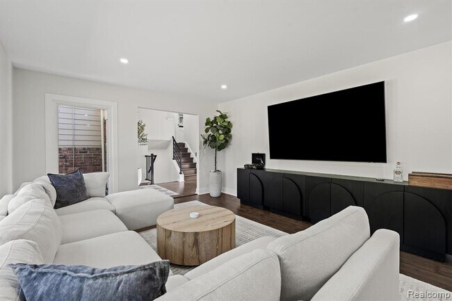 Foto del edificio - 6511 Timber Ridge Dr