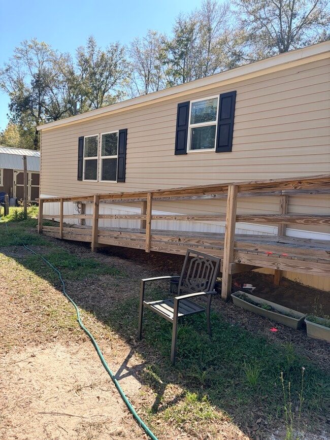 Foto del edificio - 8862 John Hamm Rd