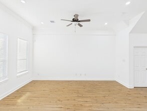 Building Photo - 4619 Stassen St