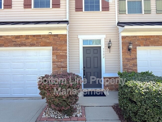Foto del edificio - 7562 Red Mulberry Way
