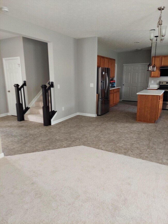 Building Photo - 6808 Dulles Dr