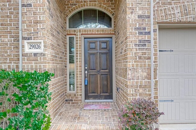Foto del edificio - 29026 Crystal Rose Ln