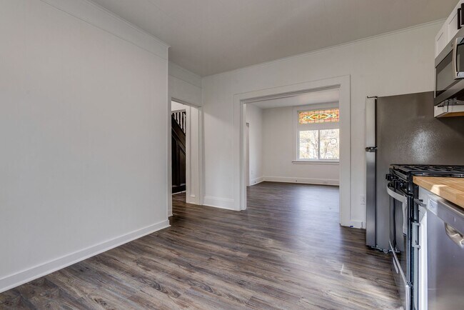 Foto del edificio - Fully Renovated 2BR Home in Mt. Washington...